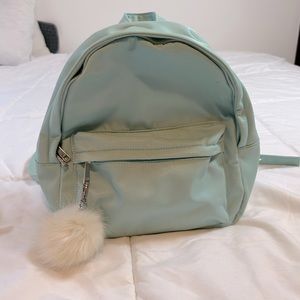 Mid-size mini back pack
